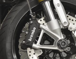 Kenapa Rem Cakram Bolong Bolong Inilah Fungsi Utamanya