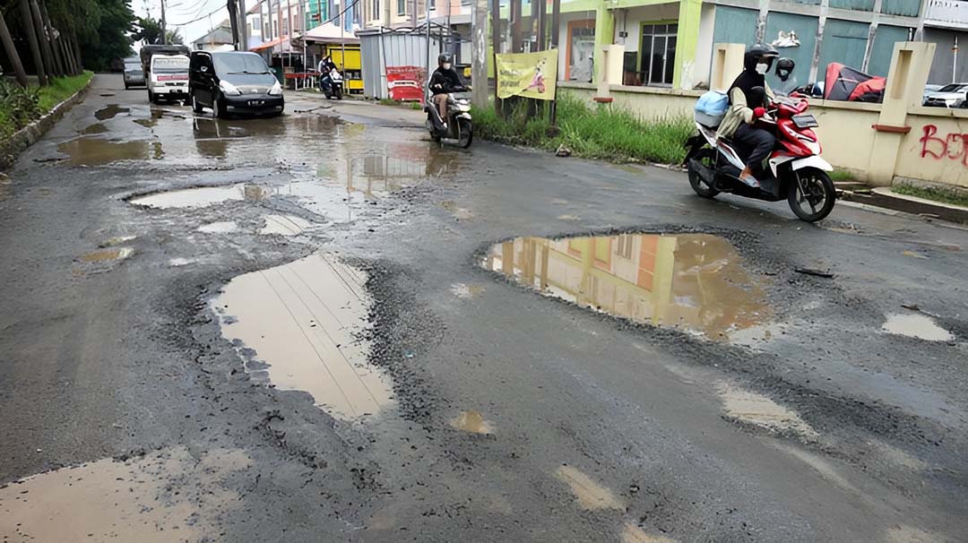 Komponen Motor Yang Beresiko Rusak Karena Jalan Berlubang