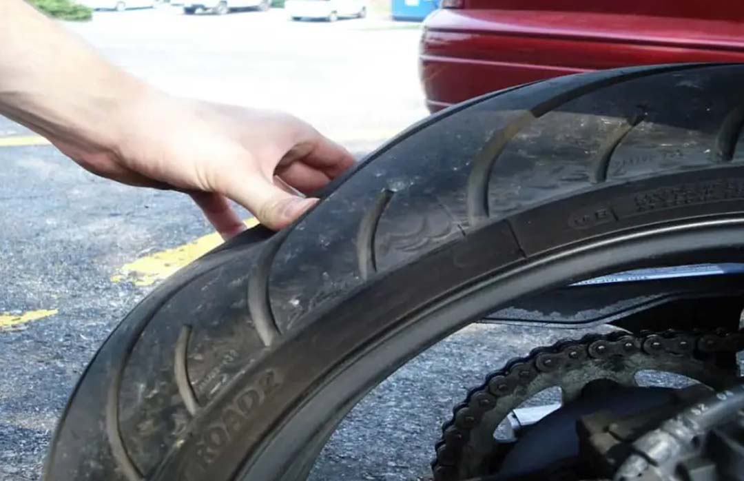 efek menggunakan ban motor kempes