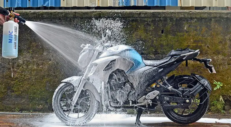 Cara Cuci Motor Sendiri dan Apa saja yang harus dihindari