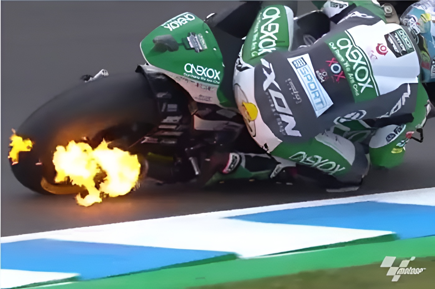 Knalpot Motor Nembak dan Keluar Api, Apakah itu Normal