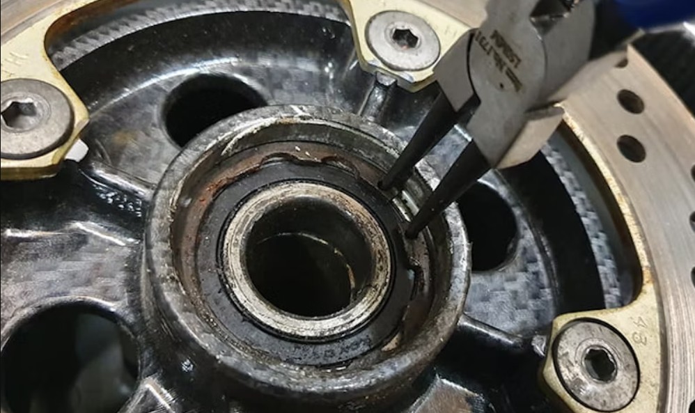 Penyebab Bearing Roda Motor Cepat Aus