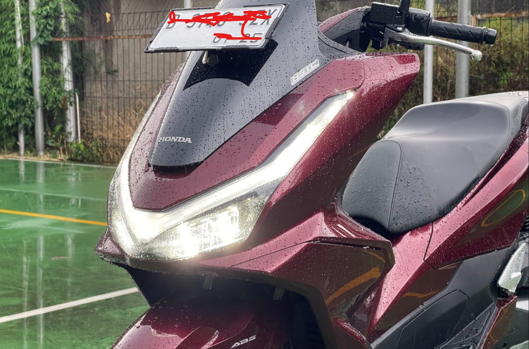 Harga dan Spesifikasi Honda PCX 160