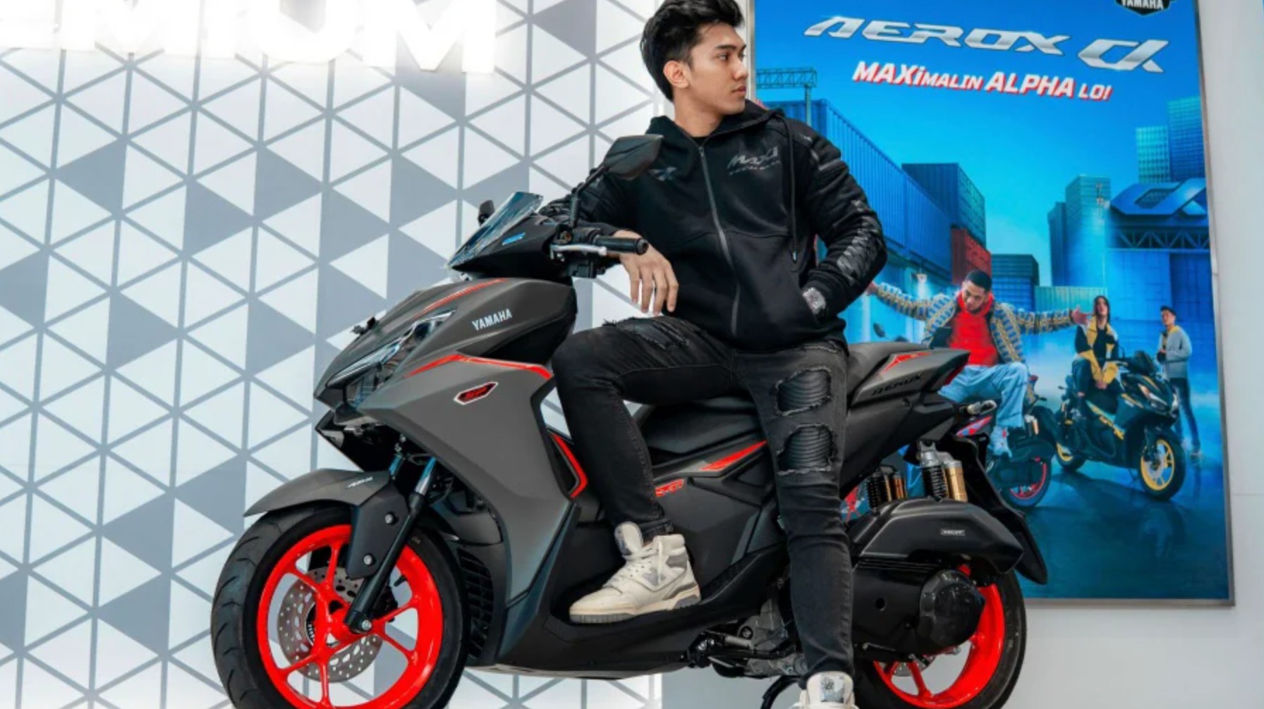 Yamaha Hadirkan Apparel Kolaborasi Eksklusif Prostreet dan Rabbit and Wheels untuk Gaya Berkendara Modern
