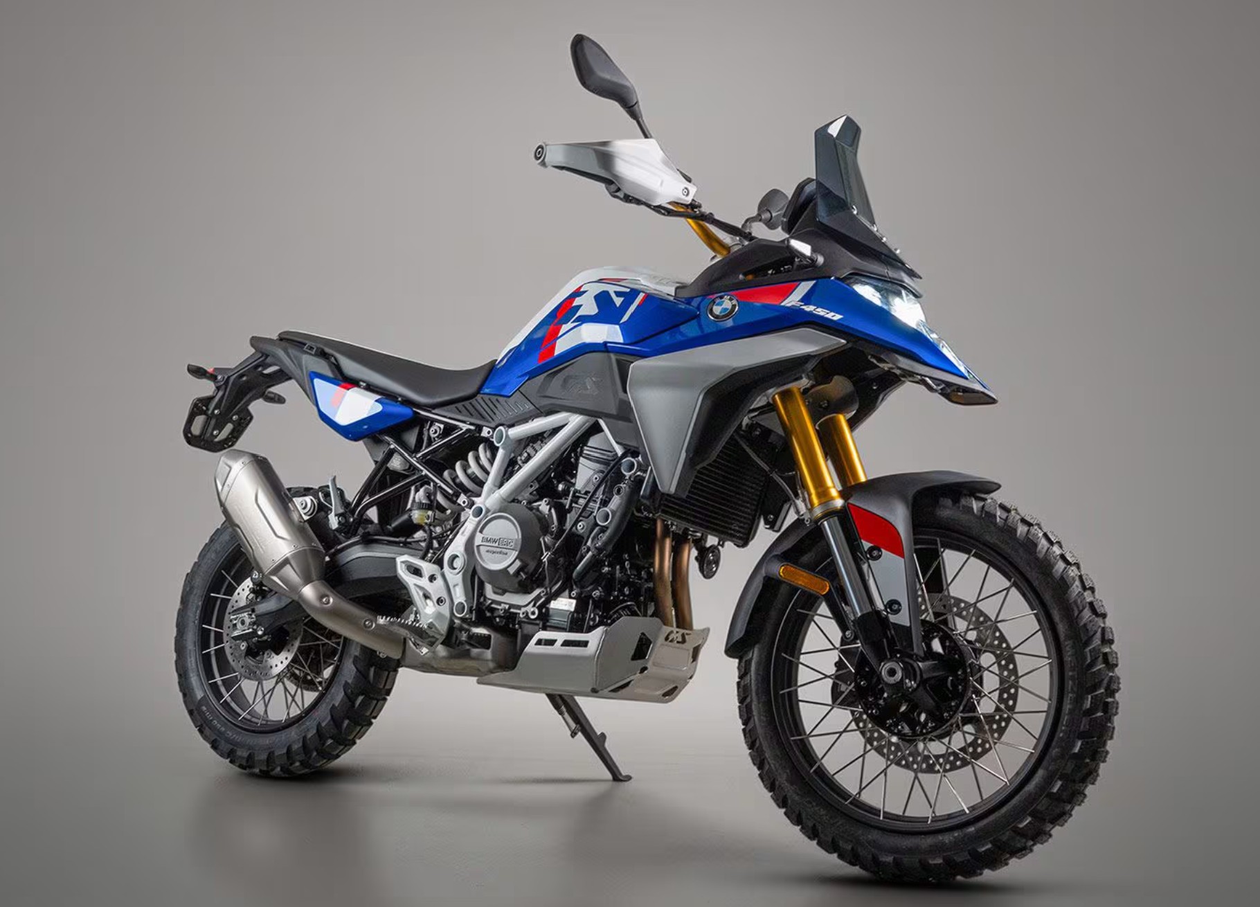 BMW F 450 GS Era Baru Adventure 48 hp yang Tetap 100% GS